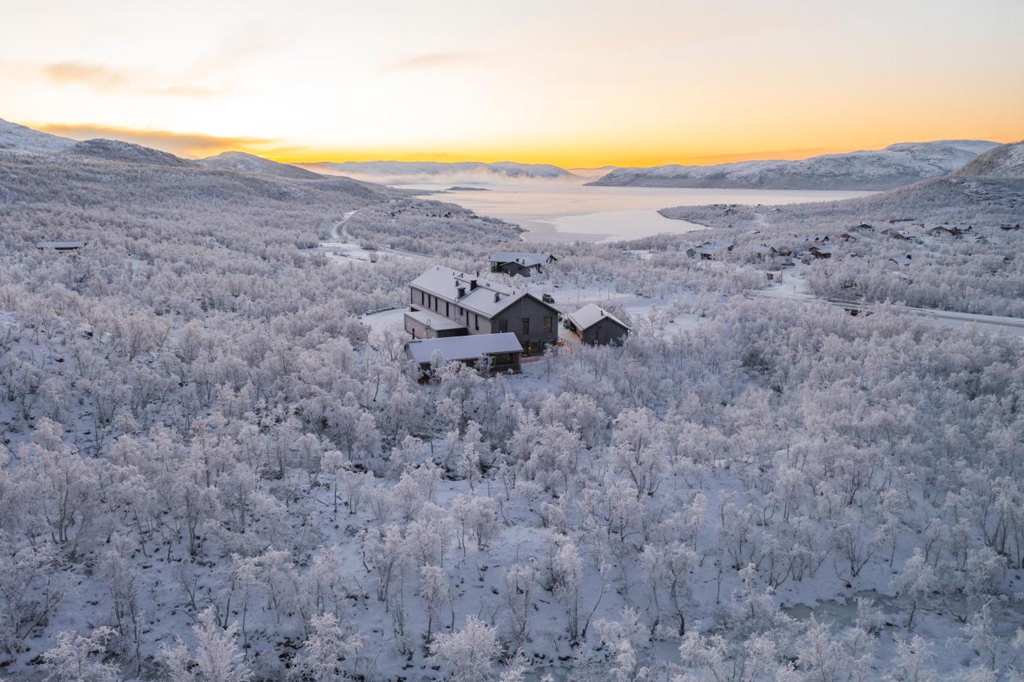 Cahkal Hotel Kilpisjarvi Exterior photo